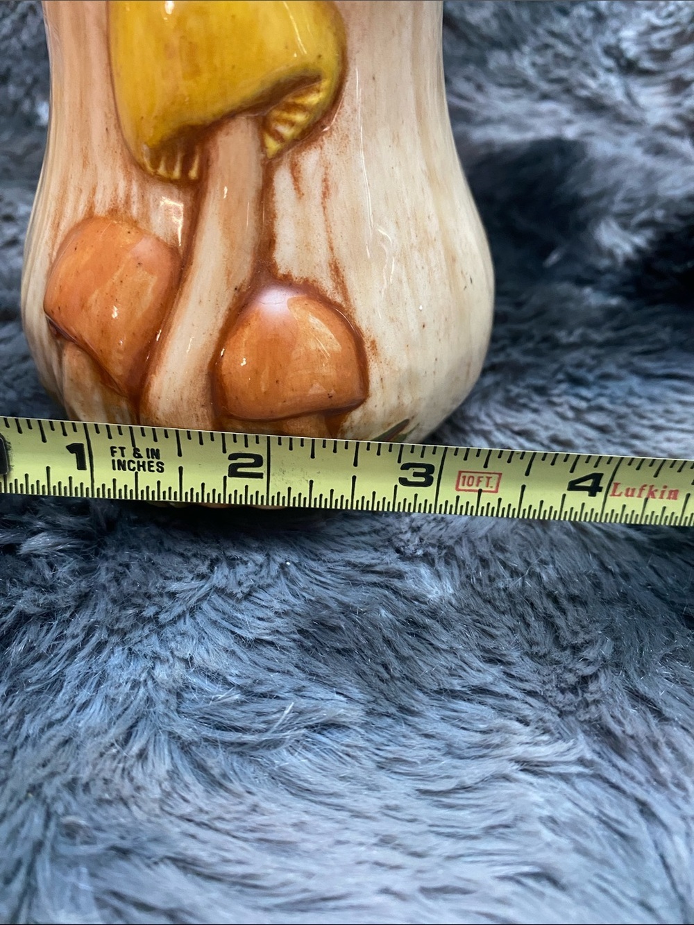 Vintage Hand-Painted Mushroom Ceramic Salt and Pepper Shakers - Yellow & Brown - Picture 14 of 16